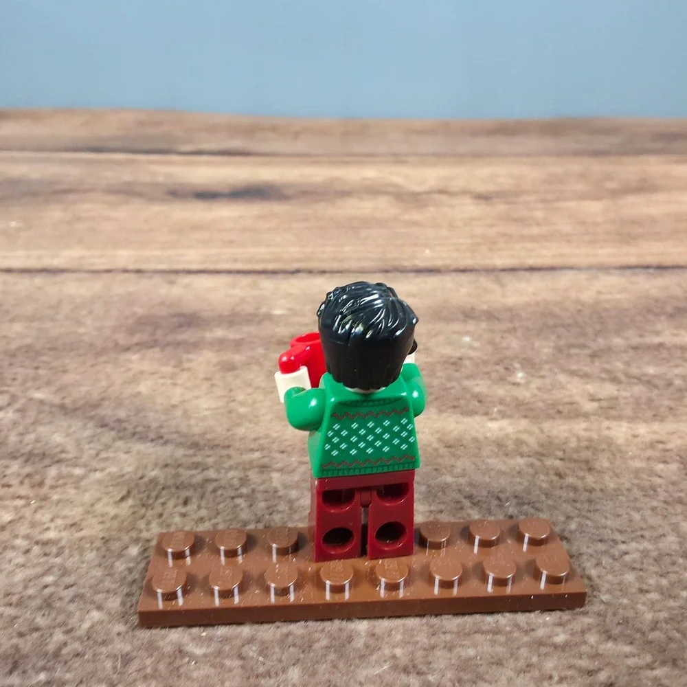 LEGO Minifigure Star Wars Poe Dameron OS Green Good Holiday BB-8 Sweater Blaster